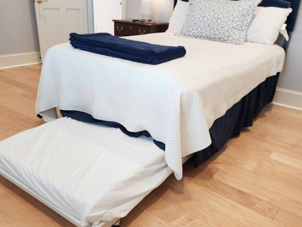 Elegant Beach retreat in Pawleys Island 5-Bedroom Steps to Beach